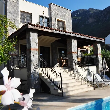 Villa Olive C *